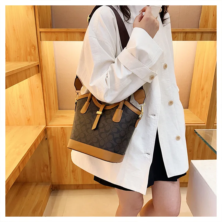 Women's Super Popular Large-Capacity Design Bag-New Fashion Trendy, Versatile Practical Go-Out Bag, Fits Shoulder/Messenger Wear - Image 39